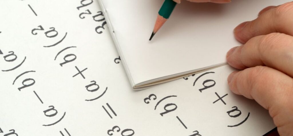 sjálfvirkni í stærðfræði